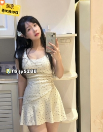 甜美可爱学生妹 露西160cm E奶 22岁#爆乳童颜 肉感正妹 粉嫩三点  人看起来超香